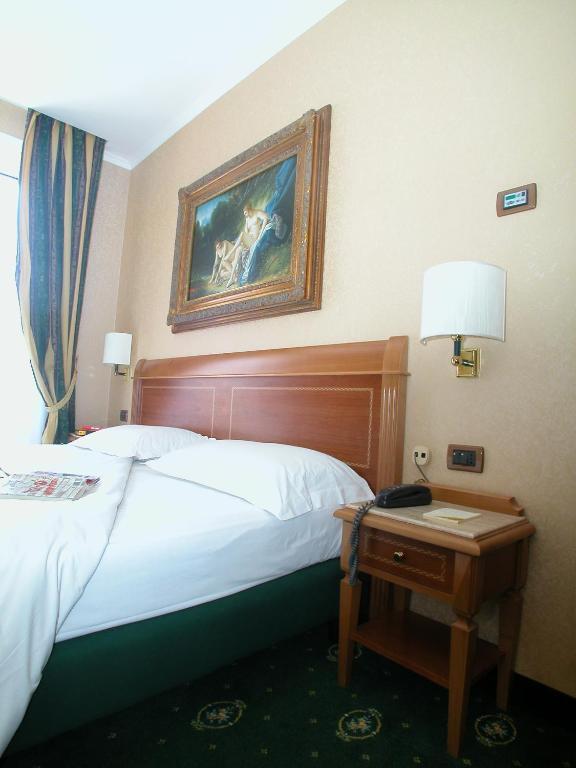Colonna Hotel Frascati Habitación foto