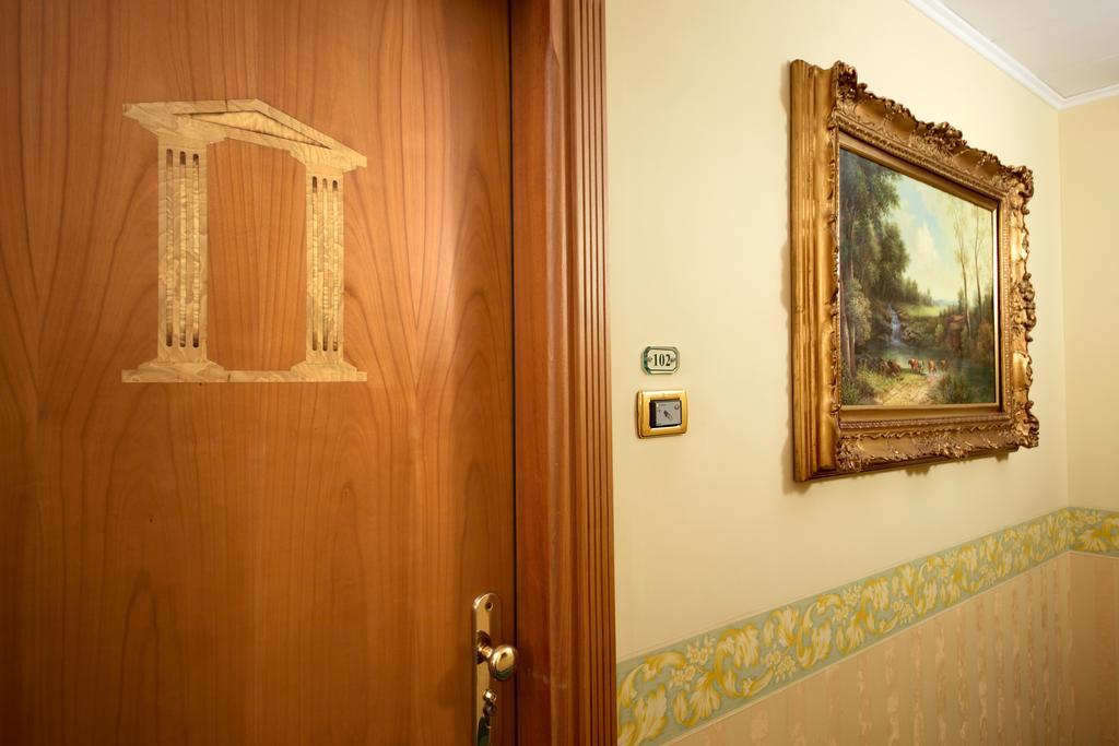 Colonna Hotel Frascati Exterior foto